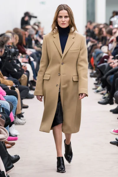 Look 27